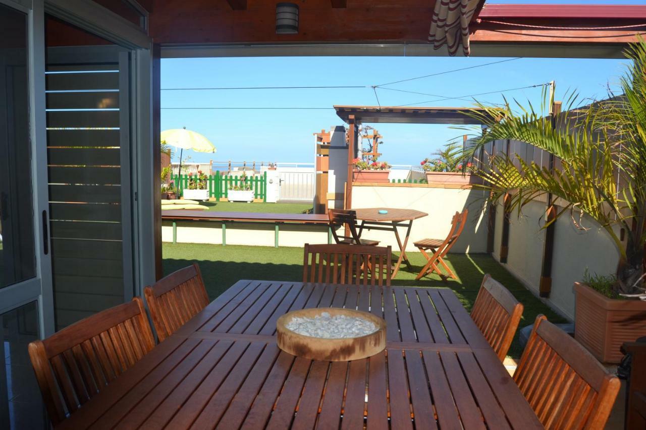 Apartamento Vacacional Relax Frente Al Mar Канделария Экстерьер фото